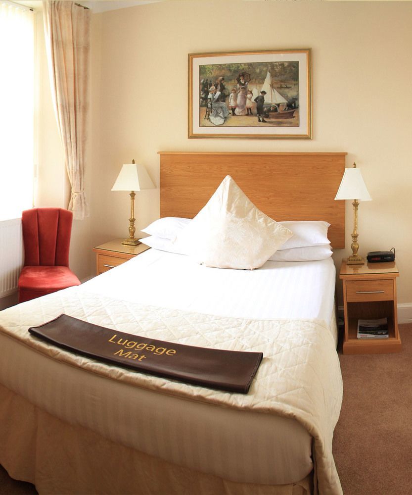 Atholl Villa Guest House พิทลอครี ภายนอก รูปภาพ