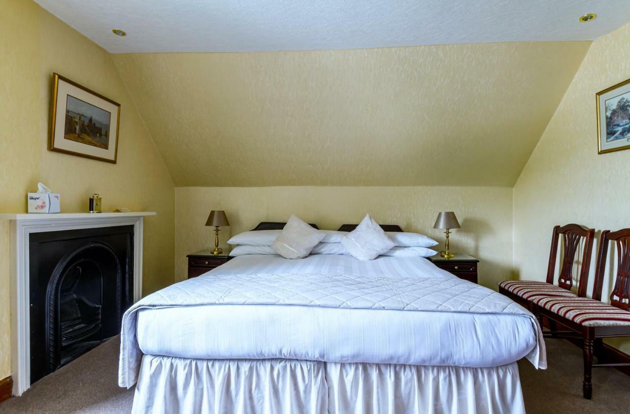 Atholl Villa Guest House พิทลอครี ภายนอก รูปภาพ