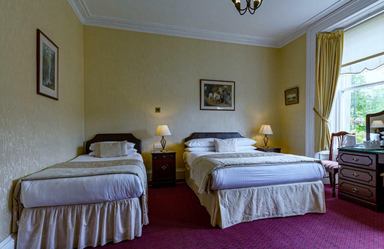 Atholl Villa Guest House พิทลอครี ภายนอก รูปภาพ