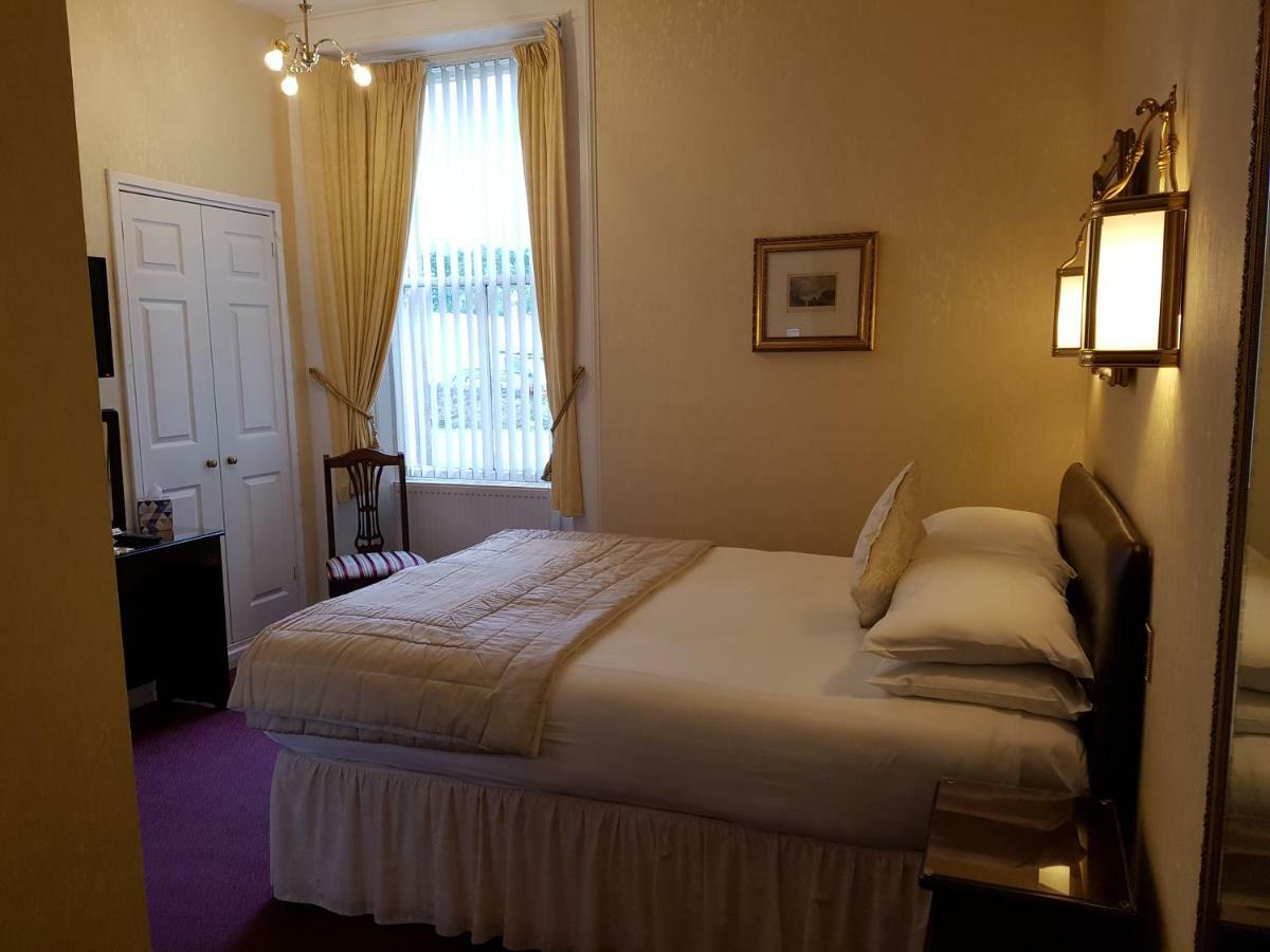 Atholl Villa Guest House พิทลอครี ภายนอก รูปภาพ